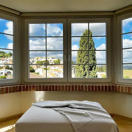 New! Stylish 3 Ensuite With Stunning View & Private Pool - Costal Del Sol